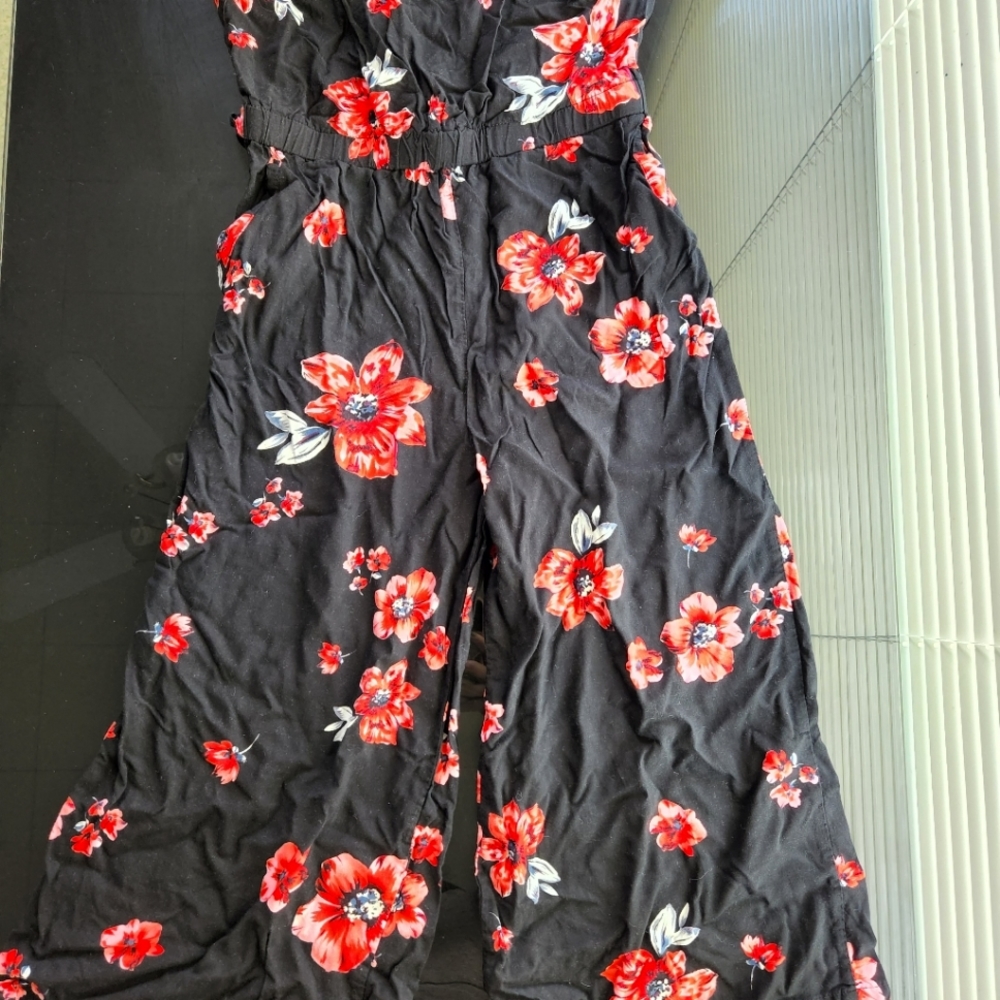 Strapless romper
